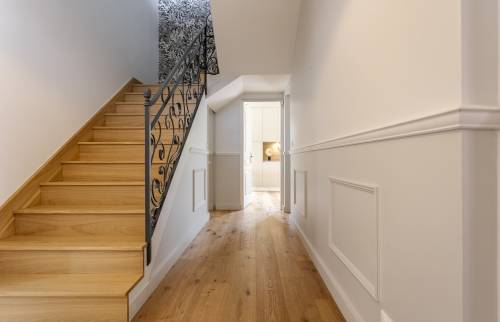 Escalier et couloir totalement rénovés