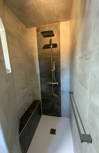 Douche de la nouvelle salle de bain La Maison Des Travaux Ales