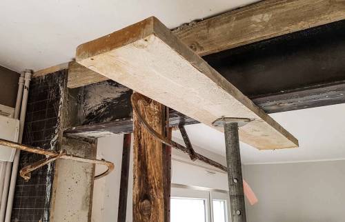 Etaies et soutien des acier pour fixation dans la maçonnerie