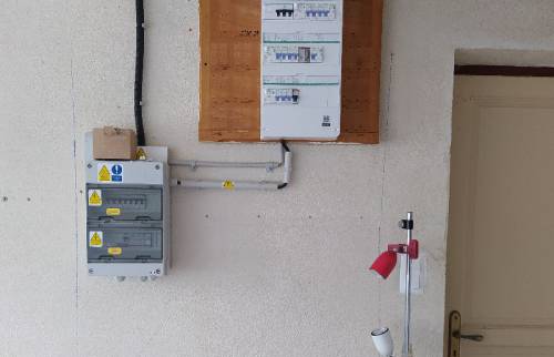 Transformation d’un garage en bureau et salle de bain à Champier