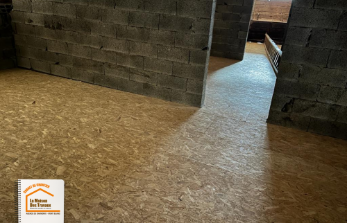  isolation combles Megève, rénovation énergétique chalet, artisan isolation Haute-Savoie, panneaux isolants polyuréthane, courtier travaux Chamonix Mont-Blanc, la maison des travaux sallanches