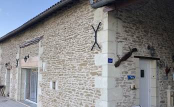 rénovation façade longère en pierre et pose nouvelles menuiseries - Meaux - 77100 -