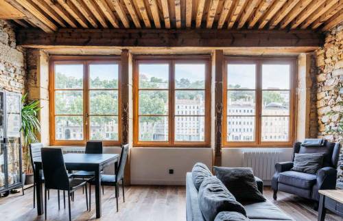 Rénovation complète d'un appartement en style industriel , quartier Vieux Lyon