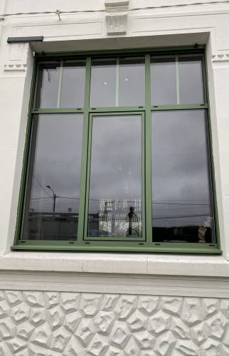 Fabrication sur-mesure et pose des menuiseries extérieurs aluminium 