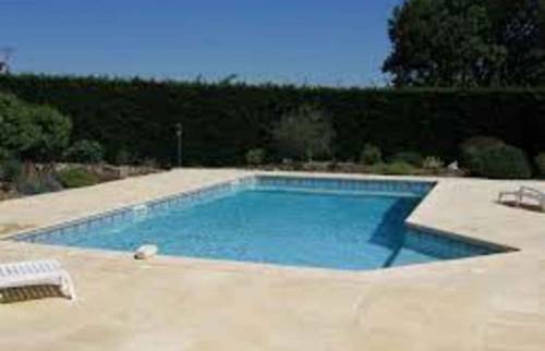 Construction d’une piscine à Fargues saint hiliaire