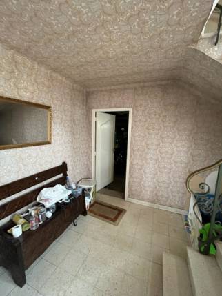 Ancien carrelage avant remplacement de revêtement de sol intérieur dans une maison - Nantes 44