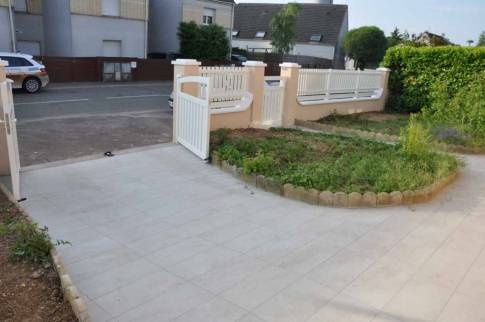 Nouvelle allée carrossable après travaux de rénovation extérieure - Brie-Comte-Robert 77170