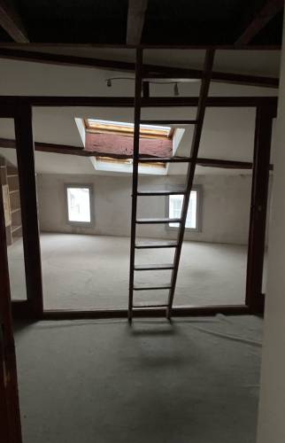 AVANT Pièce sous combles avant les travaux