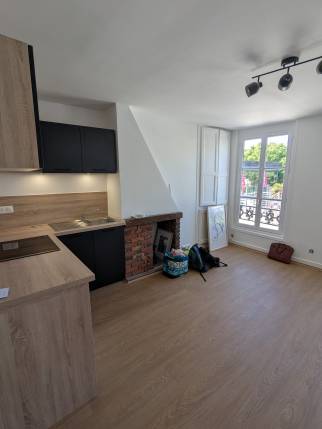 salon rénové appartement Orléans