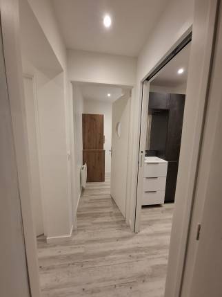 Aménagement de garage en suite parentale avec salle de bain privative - Villars-les-Dombes 01330