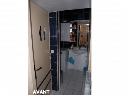 avant la rénovation de salle de bain