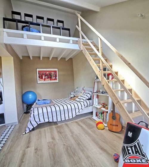 Chambre dans la surélévation (Crosne 91560)