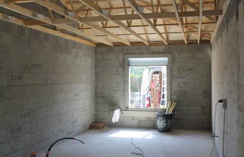 Travaux en cours - Création d'un carport et extension à Pont St Martin (44) 