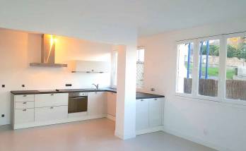 Rénovation appartement Saint-Lunaire (espace cuisine - crédence en attente de pose)