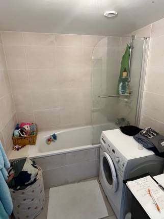 Salle de bain avant travaux de rénovation - Nantes 44