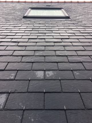 Rénovation de toiture - nouvelle toiture en ardoise naturelle après travaux - Nantes 44