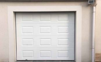 Nouvelle porte de garage motorisée - Nantes 44