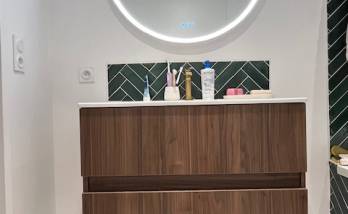 Meuble vasque dans une salle de bain rénovée - Nantes 44200