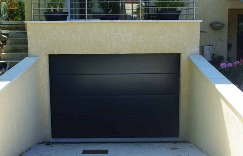 Fourniture et Pose d'un Porte de Garage - Lyon / Bron