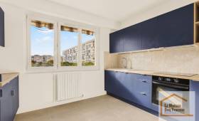 renovation-cuisine-gennevilliers-les-gresillons-02-cuisine-bleu-profond-apres