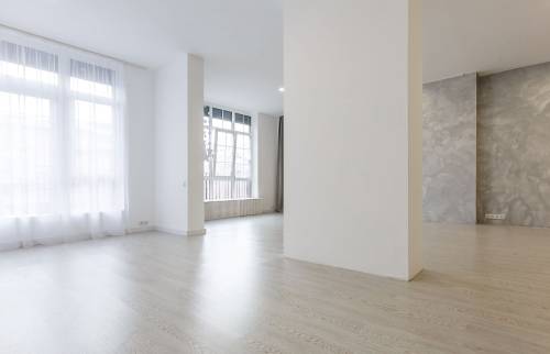 Phase terminale des travaux, appartement à Deauville