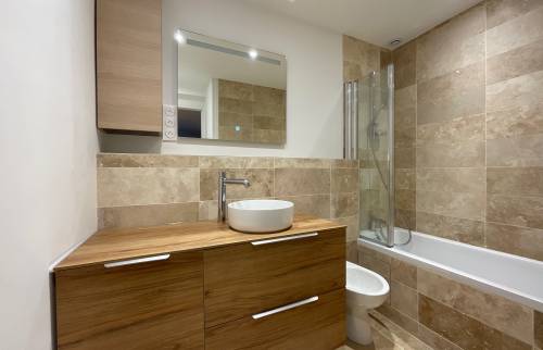 Salle de bain rénovée au Plessis