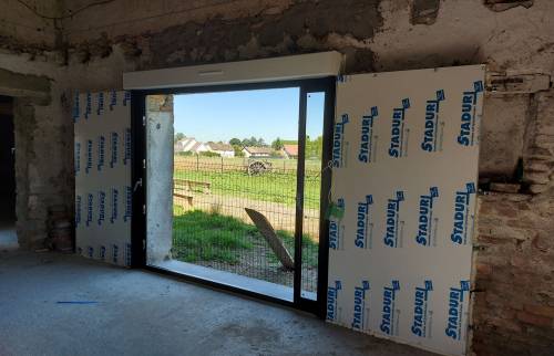 Tableaux d'ouverture et dalle béton