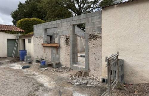 Rénovation & Surélévation partielle de la toiture – La Haie-Fouassière (44690)  Projet en cours