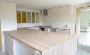 Schweighouse-sur-Moder_67590_03_cuisine_vue-ensemble_ilot-central