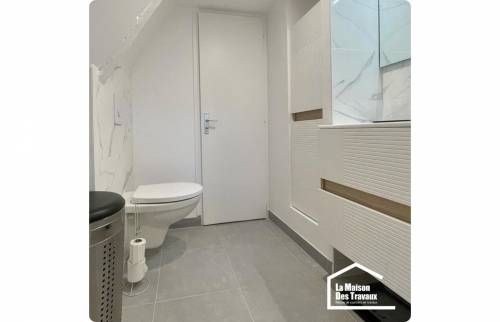 salle de bain mansardée 