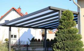 Avant / Après Création d'une extension abri de garage sur Annecy le vieux