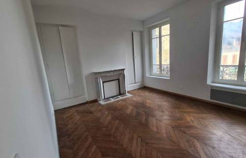 ponçage et vernissage parquet du salon Sens (89) 