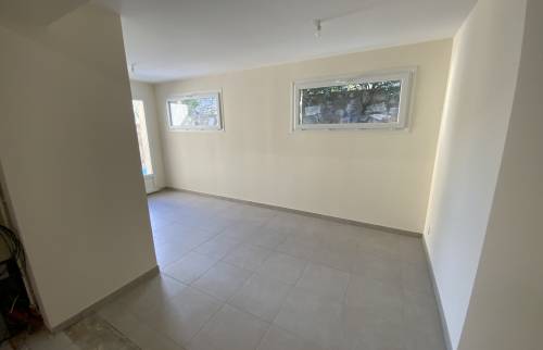 Garage aménagé pour salle de sport La Maison Des Travaux Alès