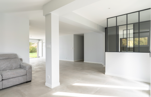 Pose d'une verrière dans une entrée de maison au Loroux-Bottereau