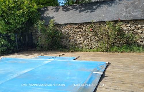 COURTIER EN TRAVAUX RENOVATION DE PLAGE DE PISCINE A FEREL (56130) 