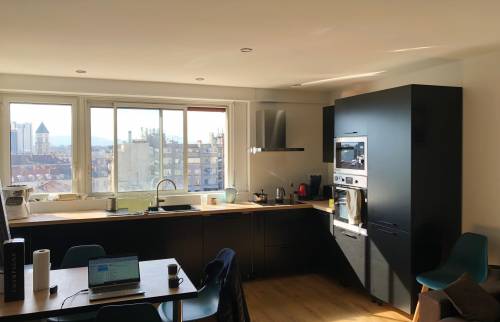 Le salon / cuisine après les travaux