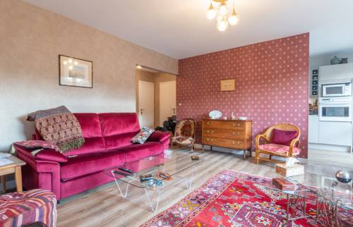 vue sur la cuisine depuis le séjour