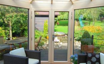 Création d'une véranda pour agrandir le salon