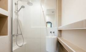 Rénovation complète de salle de bain moderne à Boulogne-Billancourt