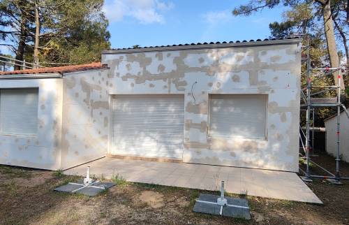 Travaux pendant la pose de l'isolant 