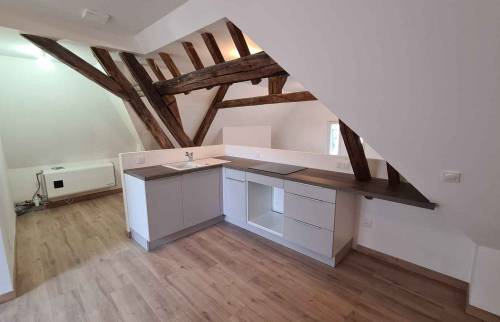 Création d'une nouvelle cuisine pour cet appartement sous les combles