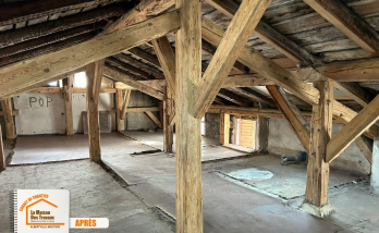 rénovation maison ancienne La Léchère, aménagement combles maison village, restauration charpente bois Savoie, aérogommage structure bois, rénovation intérieure La Léchère