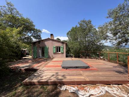 Création terrasse bois padouk 83600