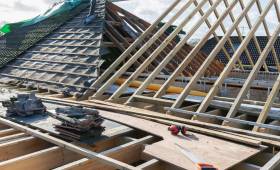 Chantier de surélévation d’une maison à Saint-Cloud (92210)