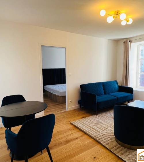 salon appartement bleu