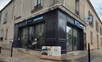  Devanture de locaux professionnels après travaux de ravalement de façade - Brie-Comte-Robert 77170