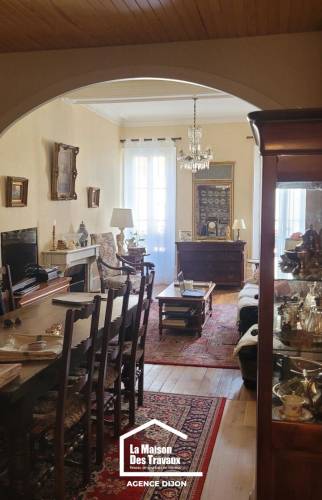 Salle à manger avant