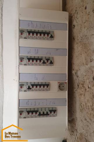 Travaux de rénovation électrique dans un appartement - Brie-Comte-Robert 77170