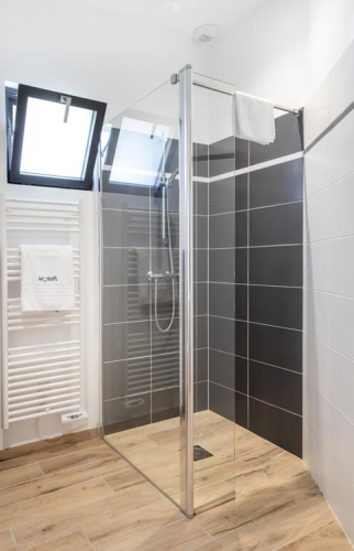 Installation d'une grande douche italienne - Lorient (56100)