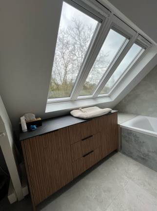 verrière et meuble sous rampant